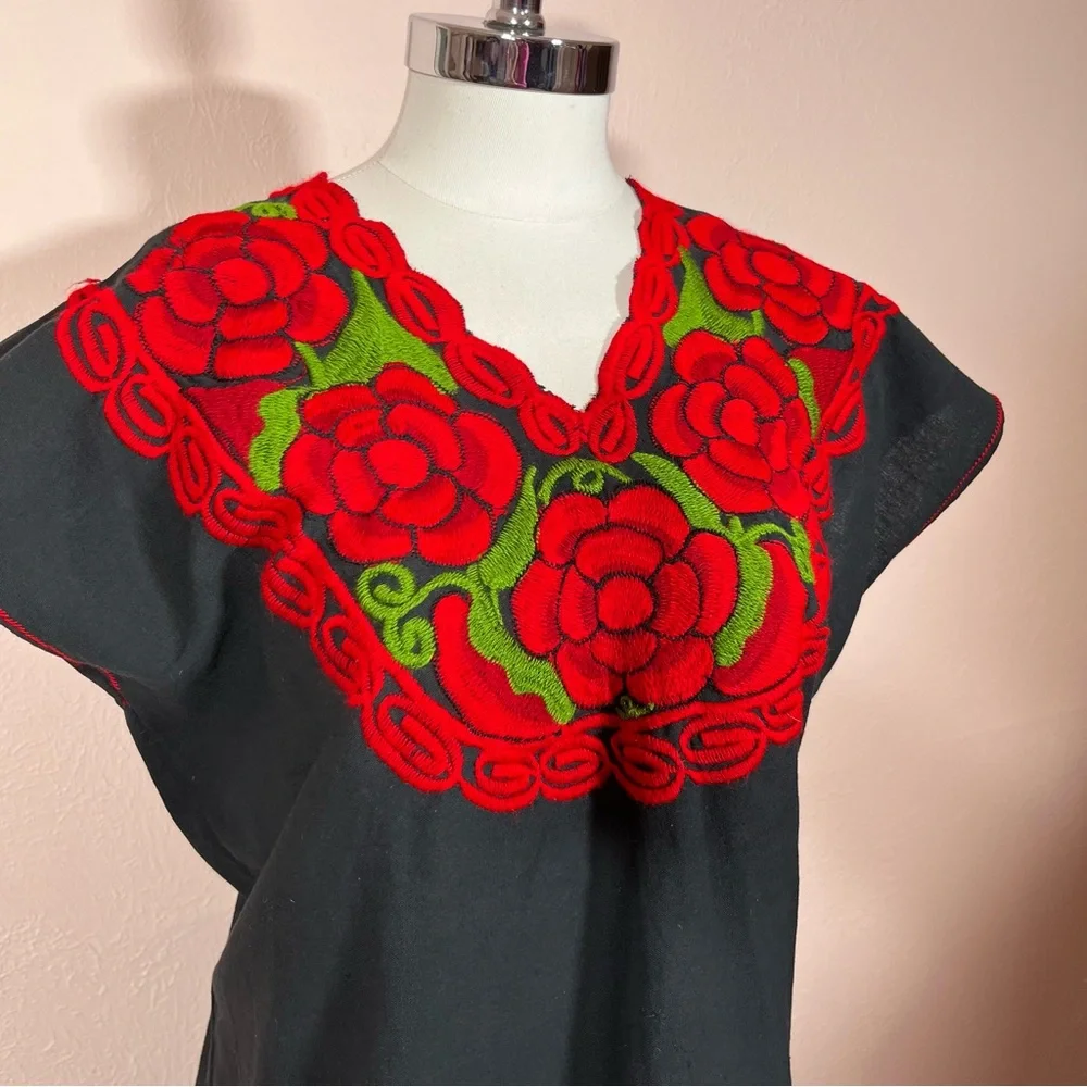 Vintage Bohemian Handmade Mexican Embroidered Red Floral Black Tunic Blouse - Picture 6 of 17